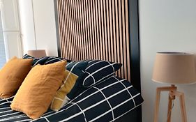 Studio Linnankatu 25